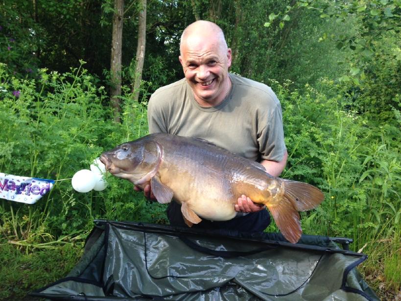 Keith with a 36lb 14oz Mirror caught 26th May 2016