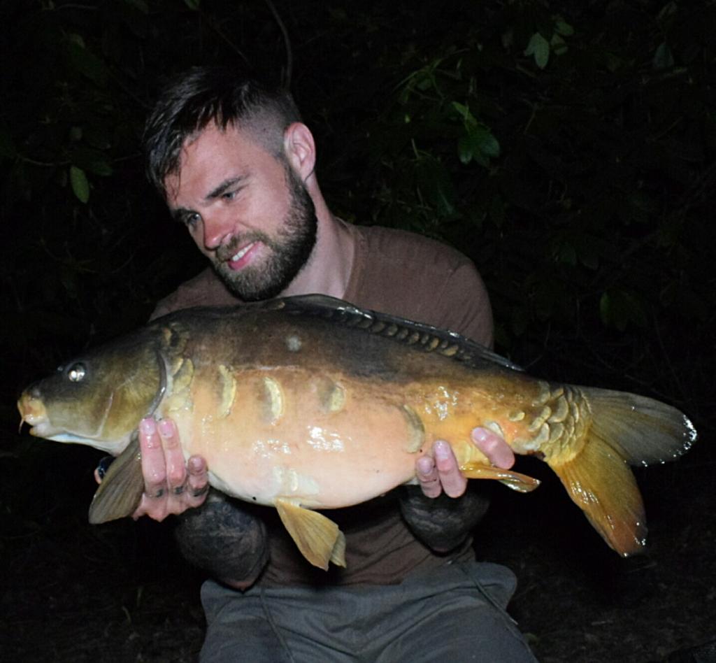 25lb 4oz Mirror car
